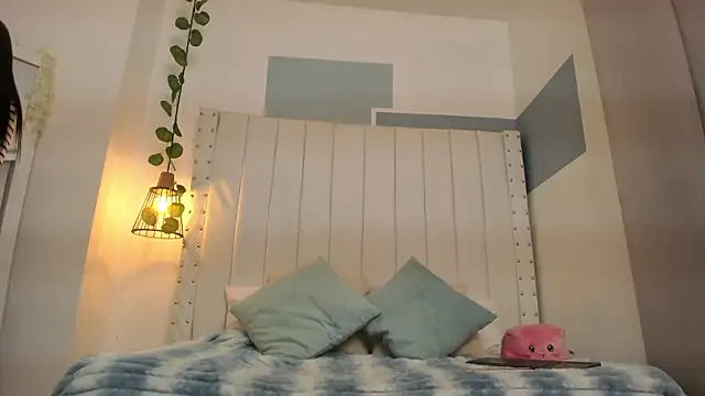 Snapshot of hannah_gray chatting on 17, 2, 2026 hannah gray online show from 17, 2, 2026