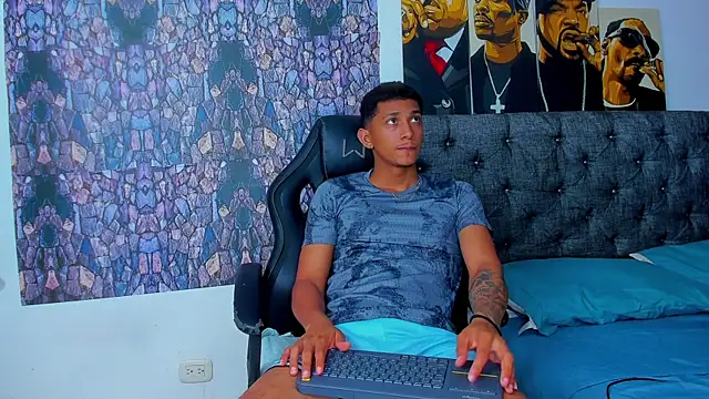 Snapshot of dominic_smith_ chatting on 7, 2, 2025 dominic smith online show from 7, 2, 2025