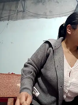 Queen 18200 online show from 8, 2, 2026