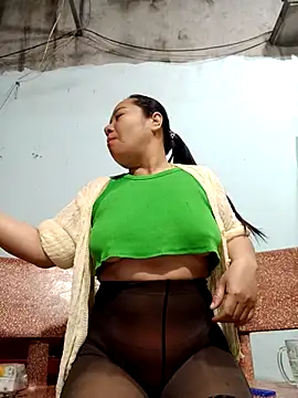 Queen 18200 online show from 13, 3, 2026