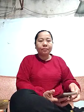 Queen 18200 online show from 1, 12, 2025