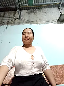 Queen 18200 online show from 23, 3, 2026