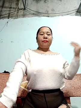 Queen 18200 online show from 12, 2, 2026