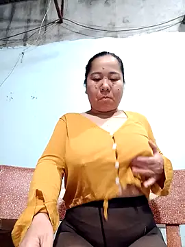 Queen 18200 online show from 21, 12, 2025