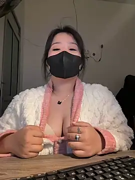 Snapshot of Jenni_nana chatting on 20, 12, 2024 Jenni nana online show from 20, 12, 2024