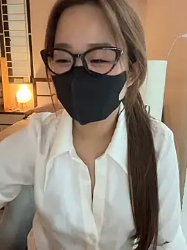 Jenni nana online show from 8, 7, 2026