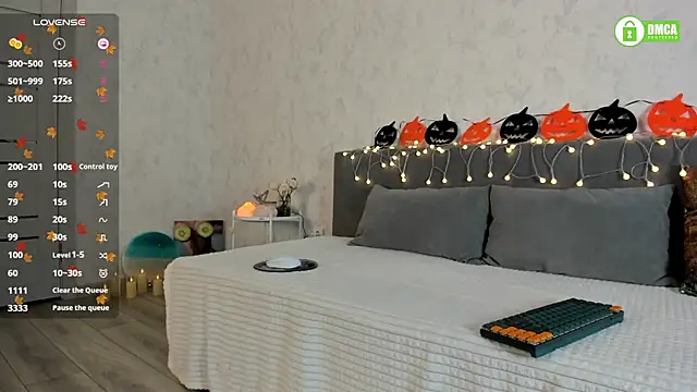 pretty yong cat online show from 2, 11, 2025