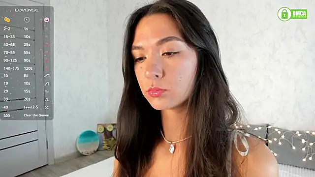 pretty yong cat online show from 12, 9, 2025