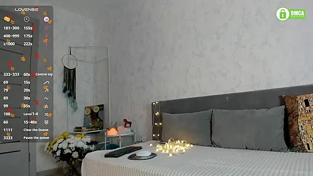 pretty yong cat online show from 24, 11, 2025