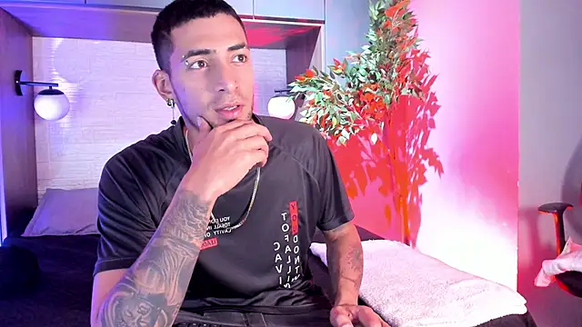 DrakeNeumann online show from 22, 12, 2025