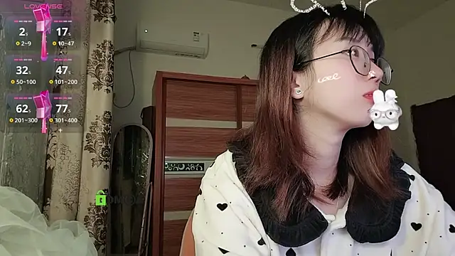 Lili 666 online show from 30, 11, 2025