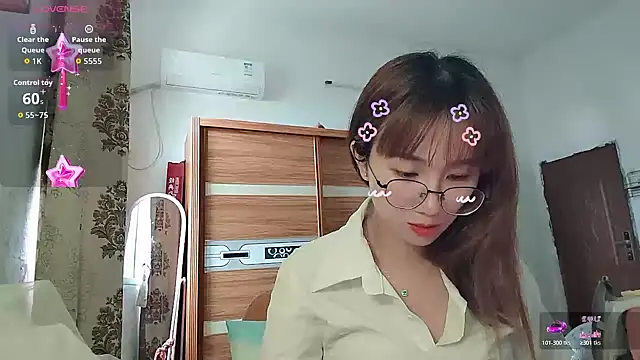 Lili 666 online show from 10, 4, 2026