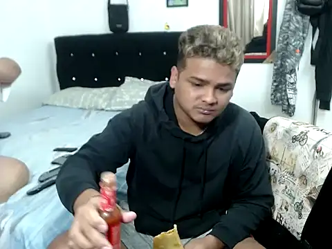 Boycuriousxxx online show from 4, 10, 2025