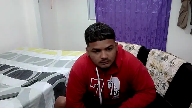 Boycuriousxxx online show from 15, 4, 2026