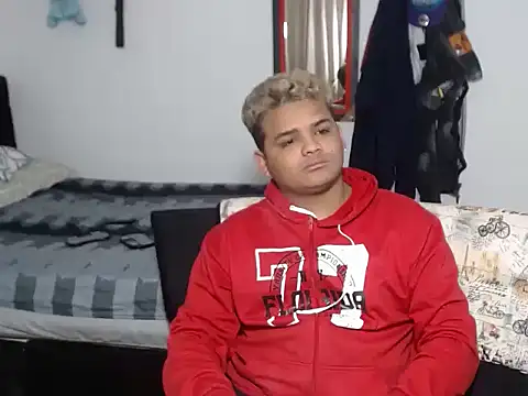 Boycuriousxxx online show from 18, 10, 2025