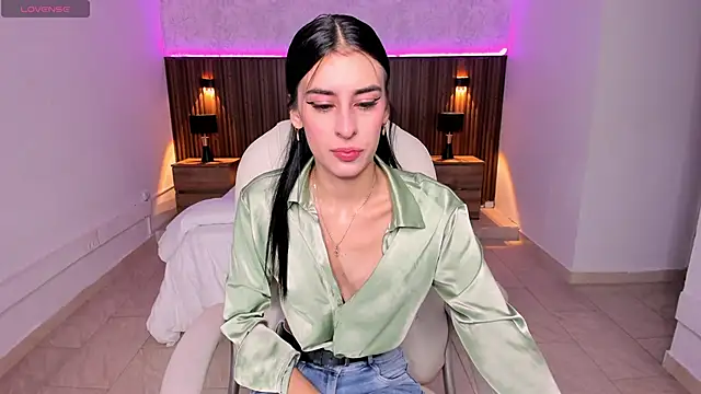 karlaa james online show from 1, 11, 2025