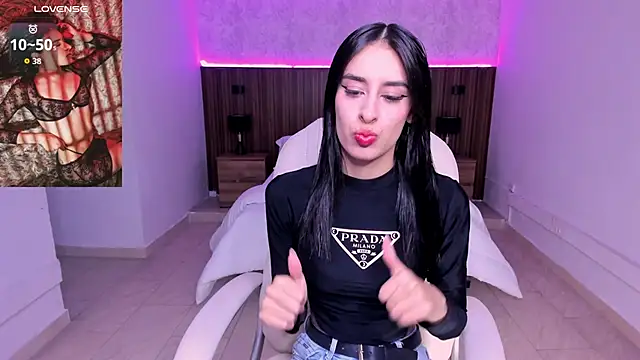 Snapshot of karlaa_james chatting on 22, 2, 2026 karlaa james online show from 22, 2, 2026