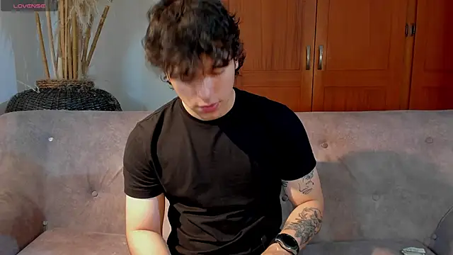 Snapshot of bravoboreal chatting on 11, 10, 2025 bravoboreal online show from 11, 10, 2025