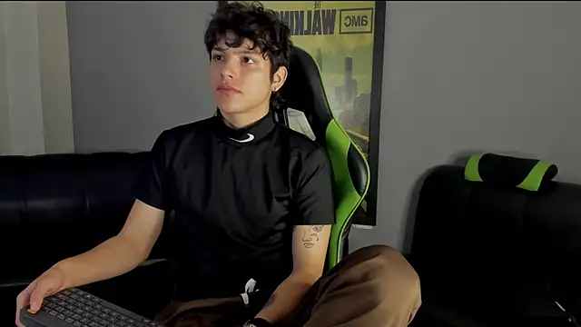 Snapshot of bravoboreal chatting on 13, 1, 2025 bravoboreal online show from 13, 1, 2025