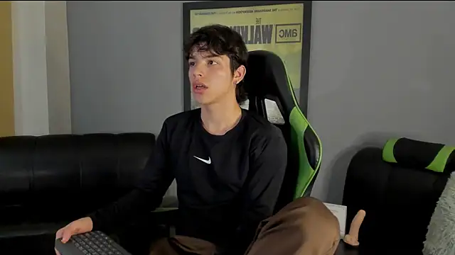 Snapshot of bravoboreal chatting on 14, 1, 2025 bravoboreal online show from 14, 1, 2025