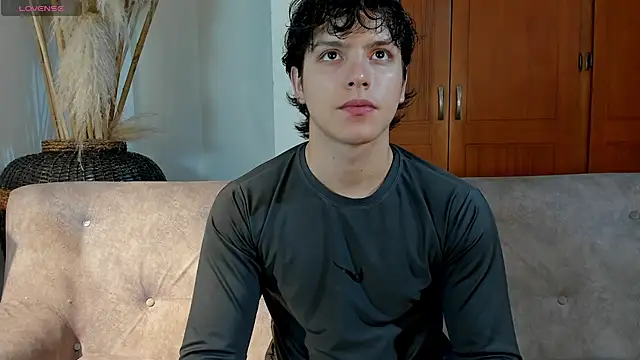 Snapshot of bravoboreal chatting on 8, 10, 2025 bravoboreal online show from 8, 10, 2025