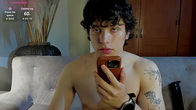 Snapshot of bravoboreal chatting on 22, 9, 2025 bravoboreal online show from 22, 9, 2025