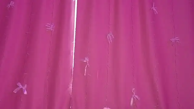 Snapshot of KateVon chatting on 11, 7, 2026 KateVon online show from 11, 7, 2026