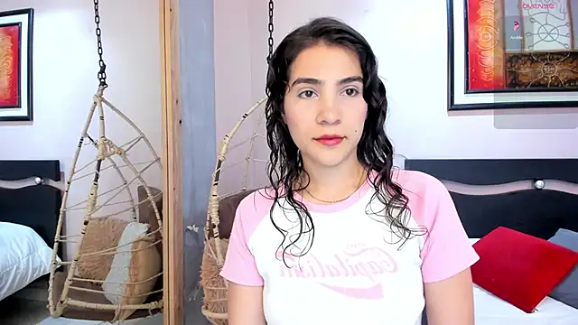 Snapshot of Miranda_doll_ chatting on 1, 7, 2026 Miranda doll online show from 1, 7, 2026