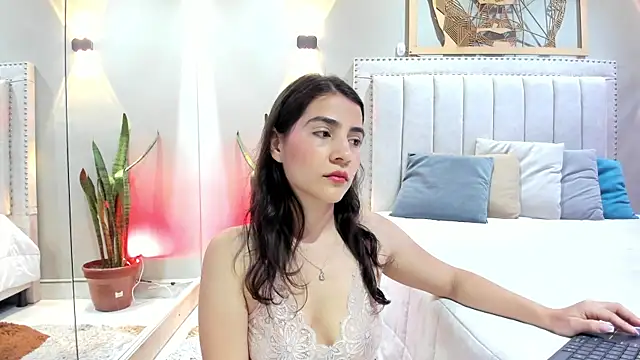 Miranda doll  online show from 16, 12, 2025