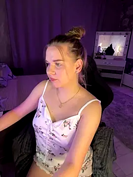 Lexi noah online show from 24, 9, 2025