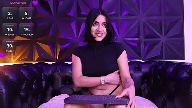 KasiaNoir  online show from 1, 12, 2025