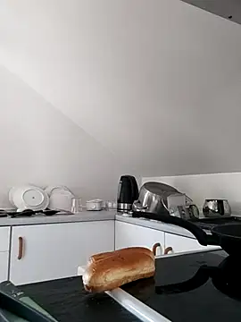 Analcholic online show from 15, 9, 2025