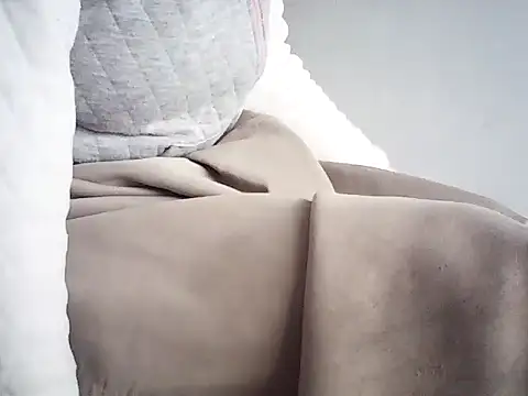 Snapshot of nolame18xxx chatting on 3, 2, 2026 nolame18xxx online show from 3, 2, 2026