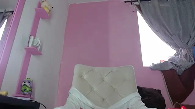 KeillyDiaz online show from 12, 9, 2025