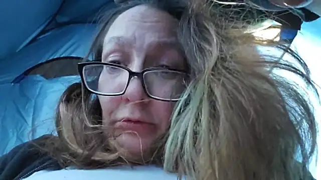 ILUV2TUCHMYKITTY online show from 15, 2, 2026