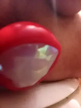 ILUV2TUCHMYKITTY online show from 20, 10, 2025