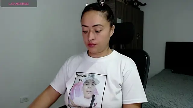 jjulietha95 online show from 18, 12, 2025