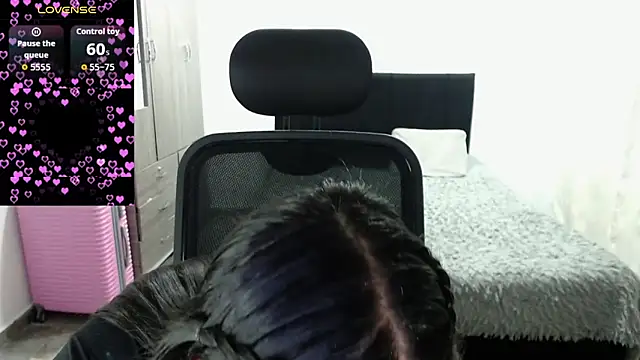 jjulietha95 online show from 15, 1, 2026