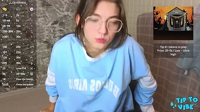 EmmaCherry7 online show from 1, 12, 2024