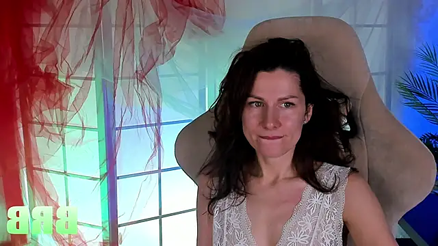 April o Nill online show from 9, 11, 2025