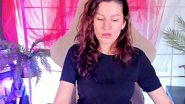 April o Nill online show from 21, 11, 2025