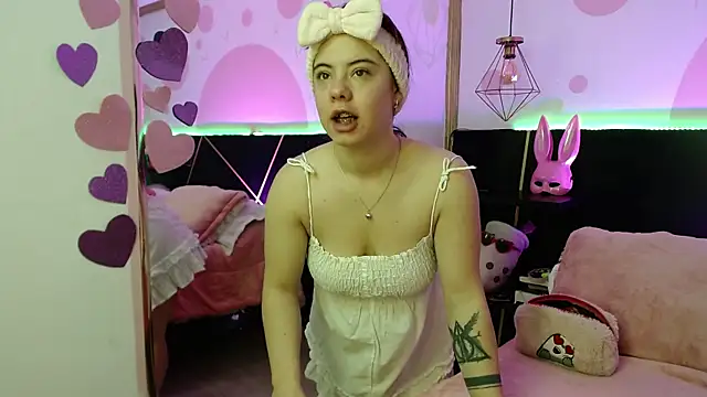 DanniAbbey online show from 9, 2, 2026