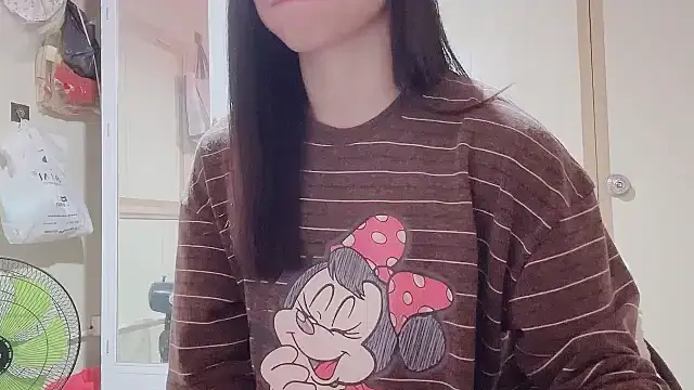 Snapshot of LinhChi_9x chatting on 2, 2, 2026 LinhChi 9x online show from 2, 2, 2026