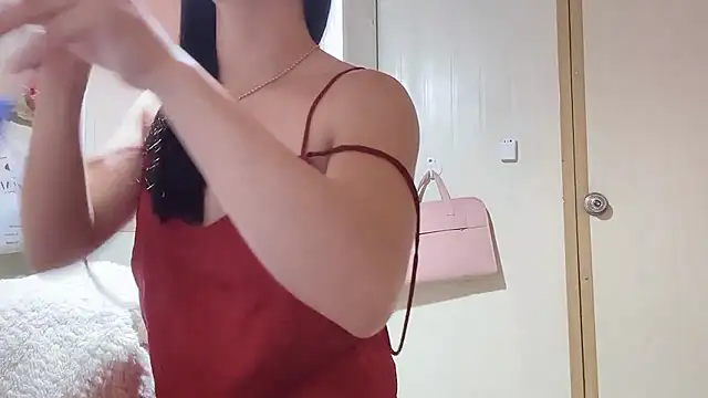 Snapshot of LinhChi_9x chatting on 16, 2, 2026 LinhChi 9x online show from 16, 2, 2026