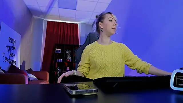 LylithSkye online show from 4, 2, 2026