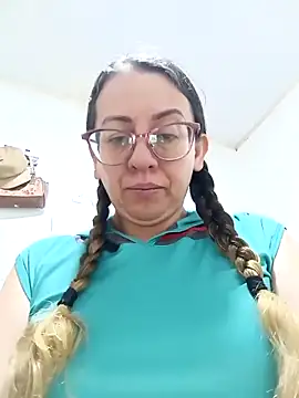 Snapshot of miss_hanna07 chatting on 26, 4, 2026 miss hanna07 online show from 26, 4, 2026