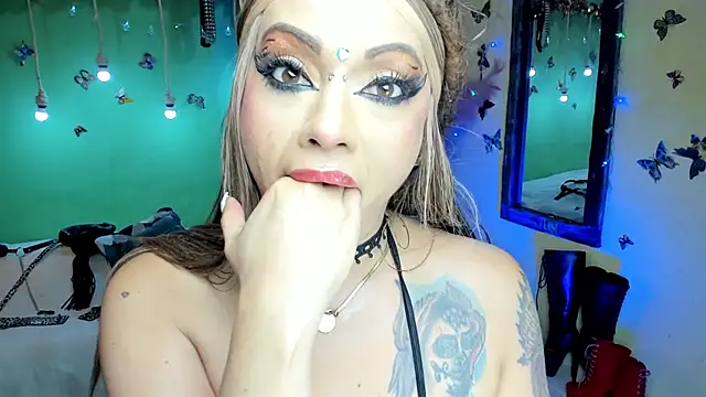 Snapshot of angelina_james_ chatting on 11, 6, 2026 angelina james online show from 11, 6, 2026