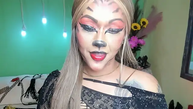 angelina james  online show from 13, 10, 2025