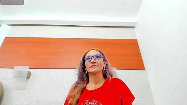 Snapshot of maddy_cartter chatting on 30, 4, 2026 maddy cartter online show from 30, 4, 2026