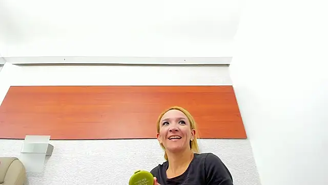 maddy cartter online show from 19, 12, 2025